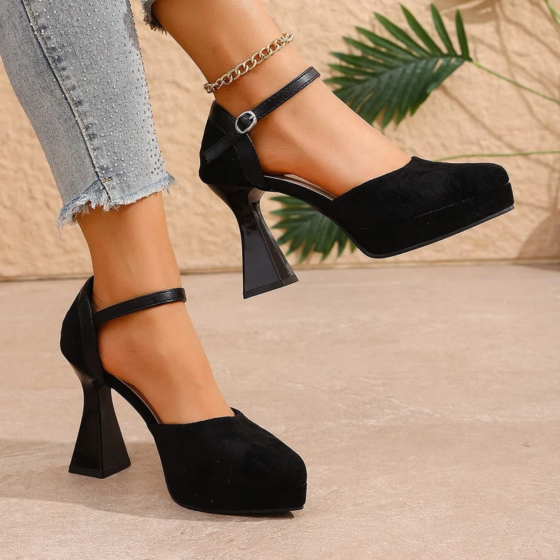 Damen Elegante Plateau-Pumps mit Riemchen Drune