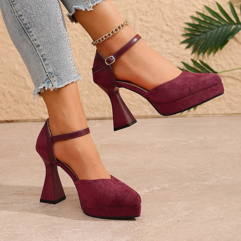 Damen Elegante Plateau-Pumps mit Riemchen Drune