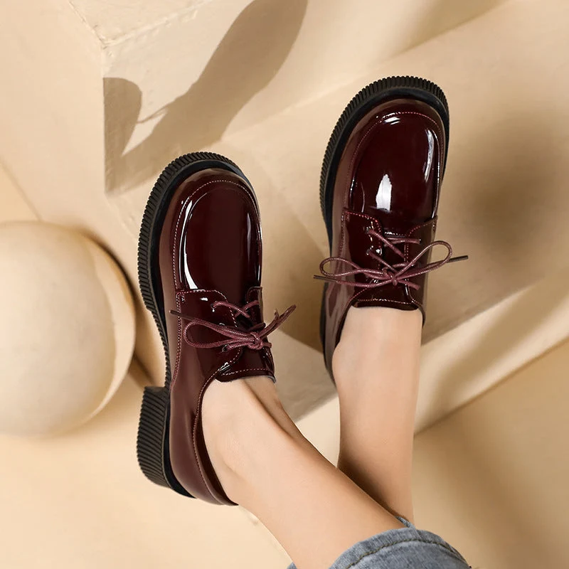 Damen Stiefeletten mit glänzender Oberfläche und trendigem Blockabsatz Drune