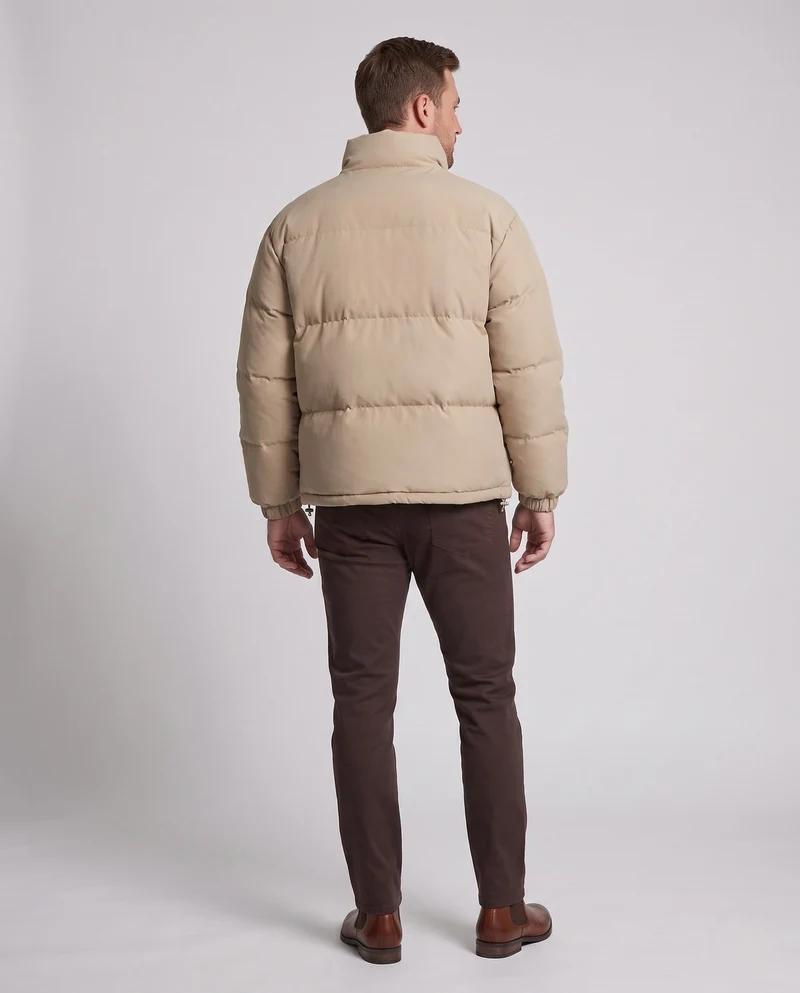 Herren Kurzschnitt gesteppter Puffer mit hochgestelltem Kragen und elastischen Bündchen