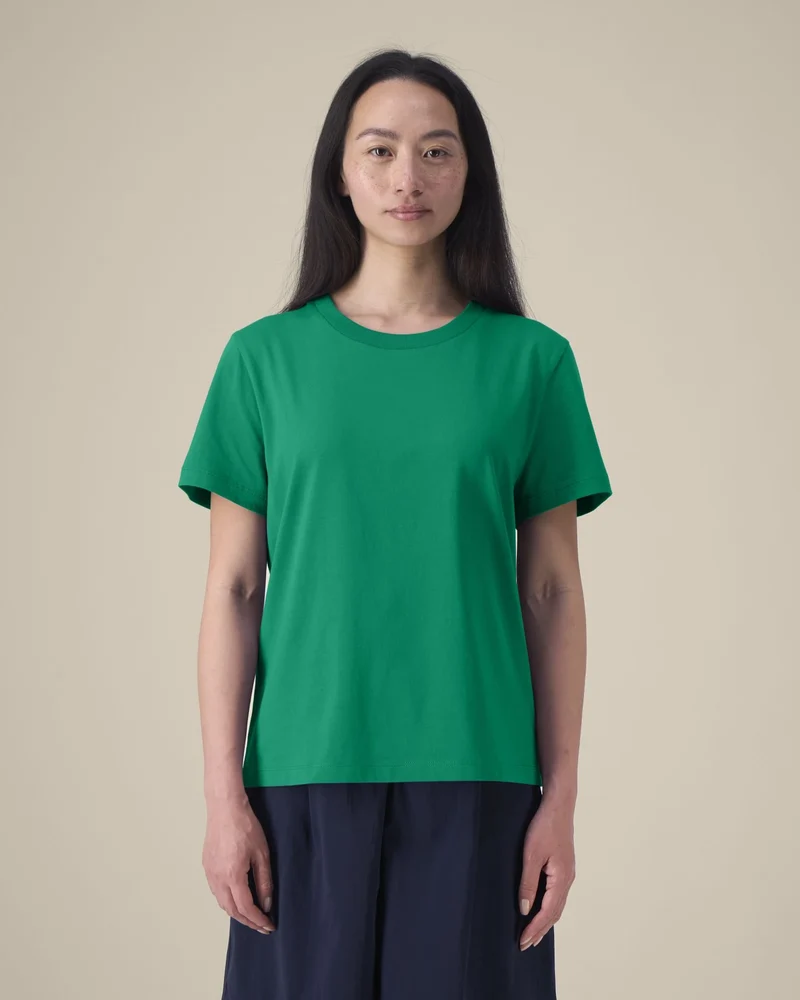 T-Shirt Damen Medium Fit Stanley/Stella Iconic zum Personalisieren
