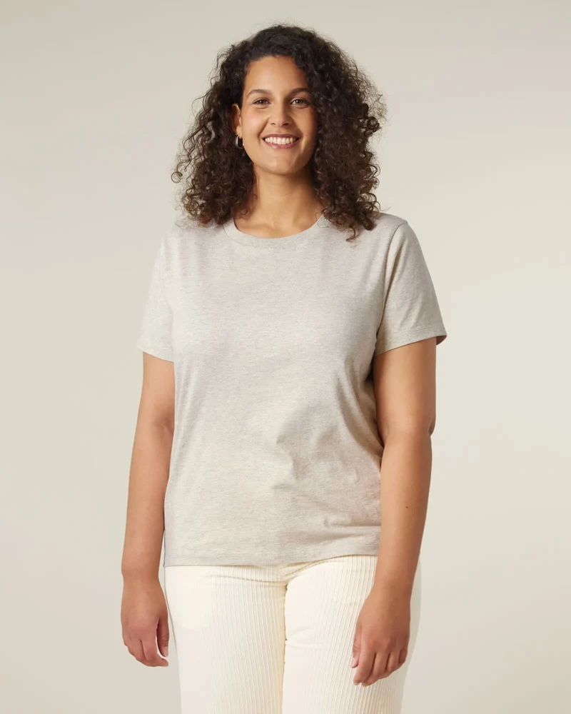 T-Shirt Damen Medium Fit Stanley/Stella Iconic zum Personalisieren