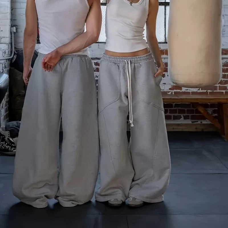 Damen Extraweite Lounge-Jogginghose mit hohem Bund, Kordelzug & geformten Kniepanelen Drune