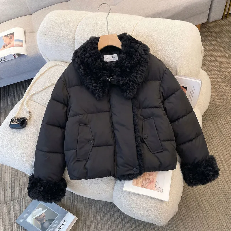 Damen nan taillierte Steppjacke mit voluminösem Teddykragen und abnehmbaren Bommel-Details Drune