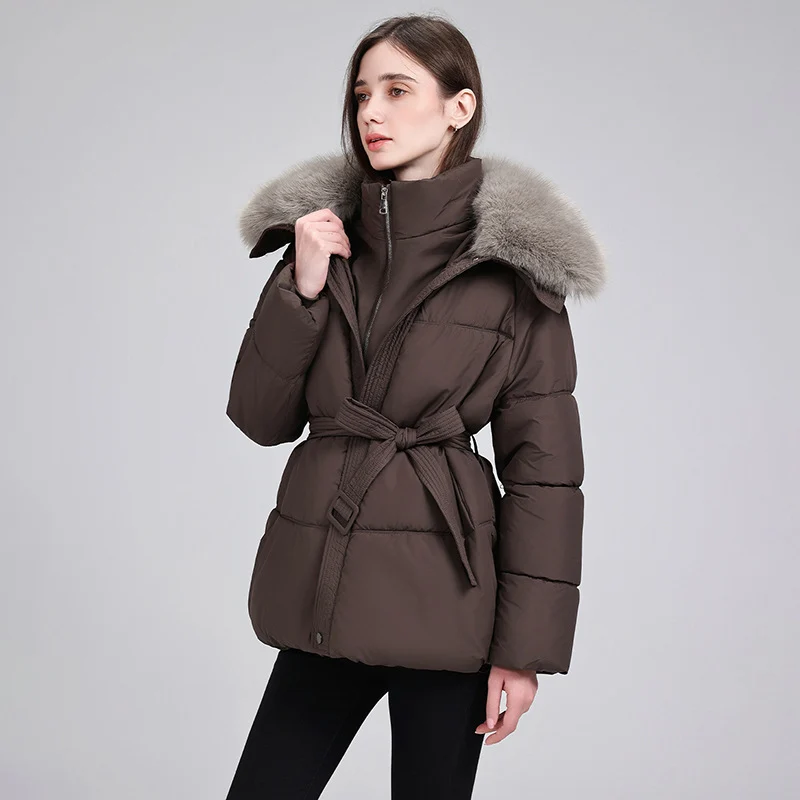 Damen nan luxuriöse kurze Pufferjacke mit integriertem Windschutzkragen und Taillengürtel Drune