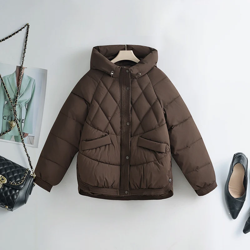 Damen nan kurze wattierte Kapuzenjacke mit Rautenstepp, schrägen Pattentaschen und geripptem Saum Drune