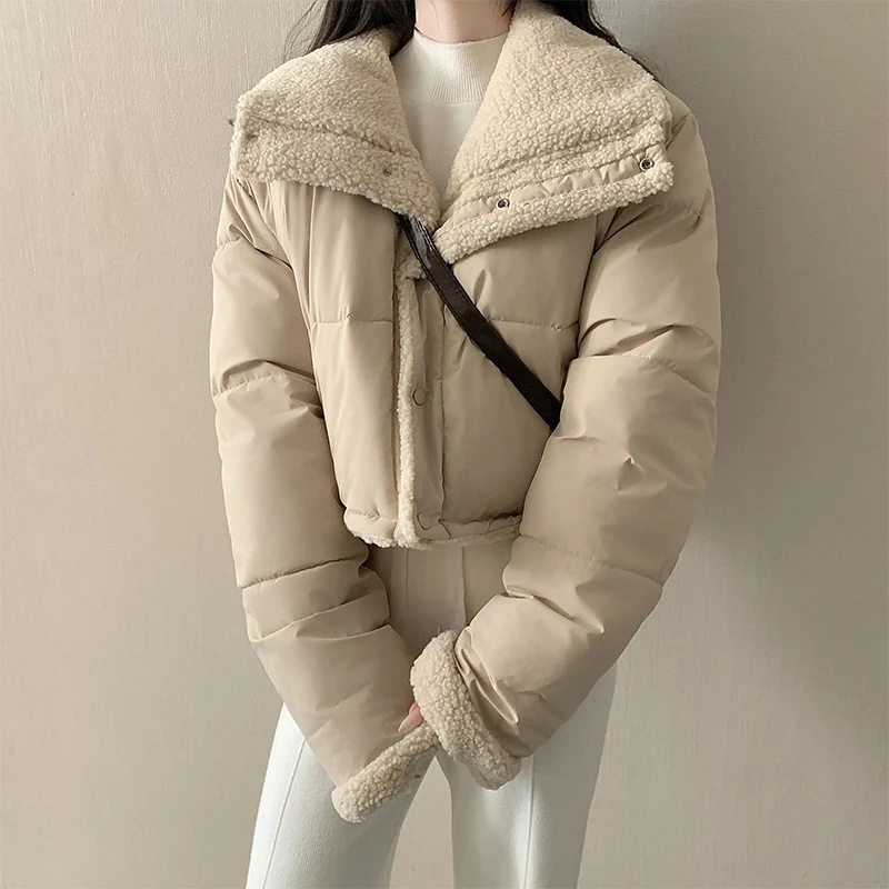 Damen nan kurze wattierte Jacke mit hochschließendem Schalkragen und Teddybündchen Drune