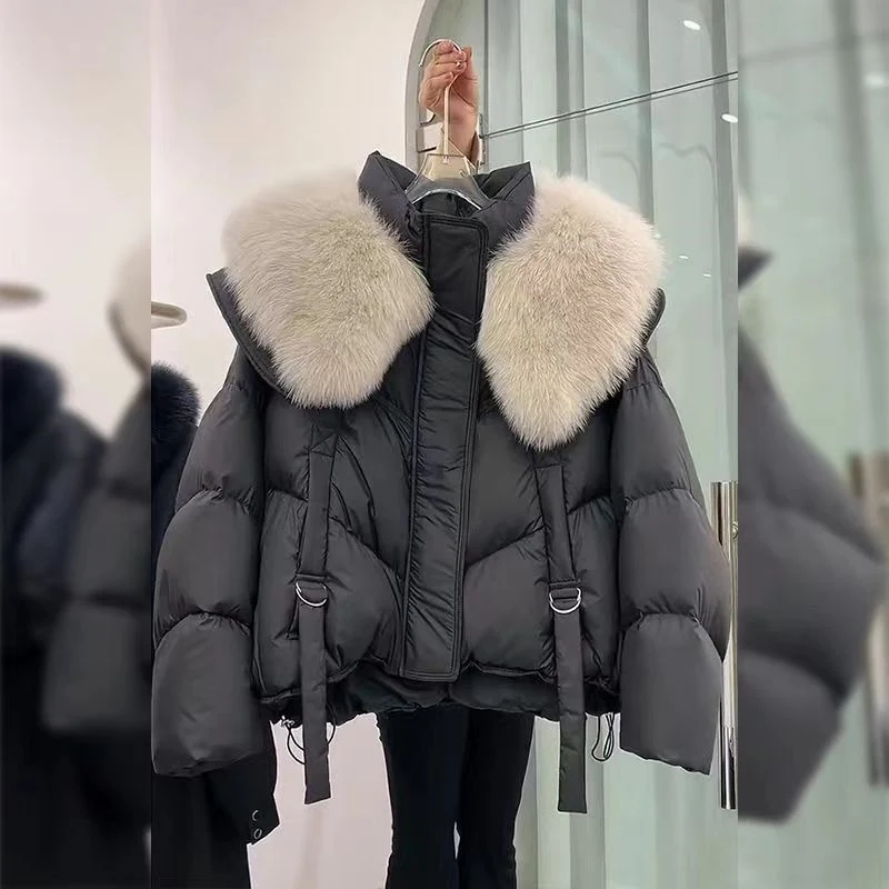 Damen nan kurze Thermo-Pufferjacke mit abnehmbarem Webpelzkragen, hochschließendem Stehkragen und Tunnelzugsaum Drune
