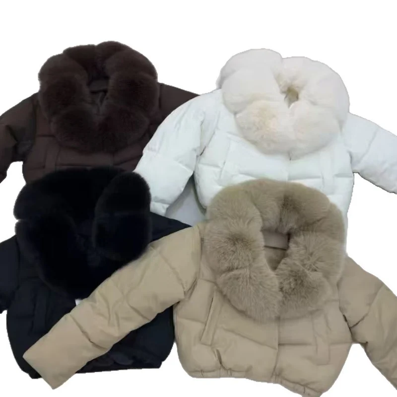 Damen nan kurze taillierte Pufferjacke mit voluminösem Kapuzenkragen und abnehmbarem Fellbesatz Drune