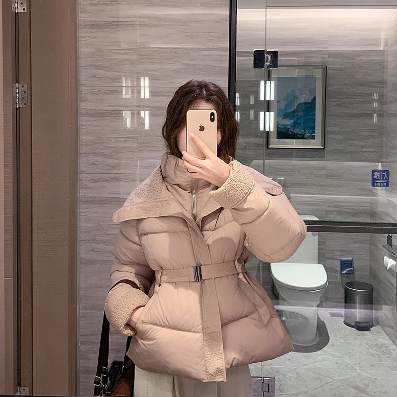 Damen nan kurz gesteppte Taillen-Pufferjacke mit kuscheligem Teddykragen und verstellbarem Schnallenriemen Drune