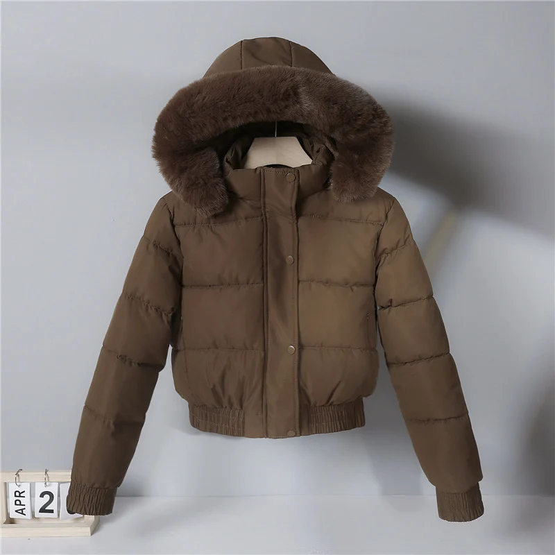 Damen nan kurz geschnittene Thermosteppjacke mit abnehmbarer Kunstfellkapuze und Rippbündchen Drune