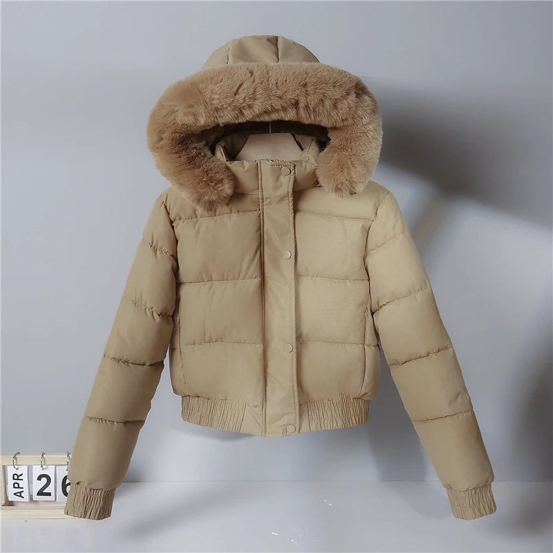 Damen nan kurz geschnittene Thermosteppjacke mit abnehmbarer Kunstfellkapuze und Rippbündchen Drune