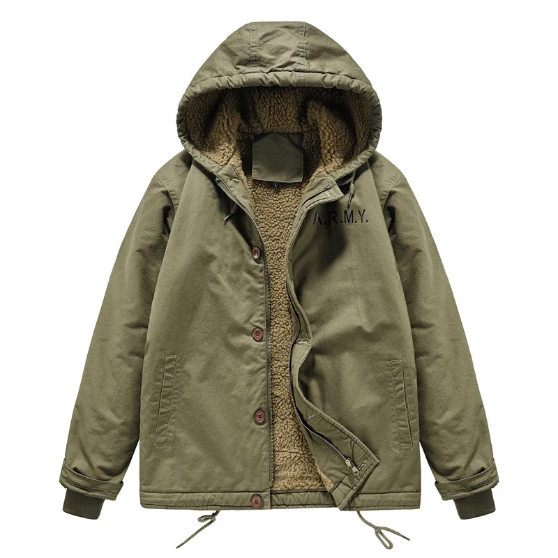 Herren wattierte Kapuzenjacke im Canvas‑Look mit Sherpa‑Futter und Militärprint Drune