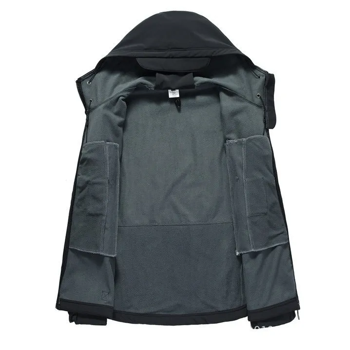 Herren taktische Softshell‑Fieldjacke mit Kapuze, Multifunktionstaschen und Klettpatchfläche Drune