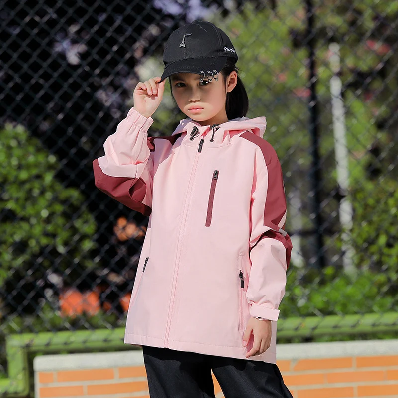 Herren Sportliche Softshell-Outdoorjacke mit Kapuze, Colorblock-Ärmel und wasserabweisender Membran Drune