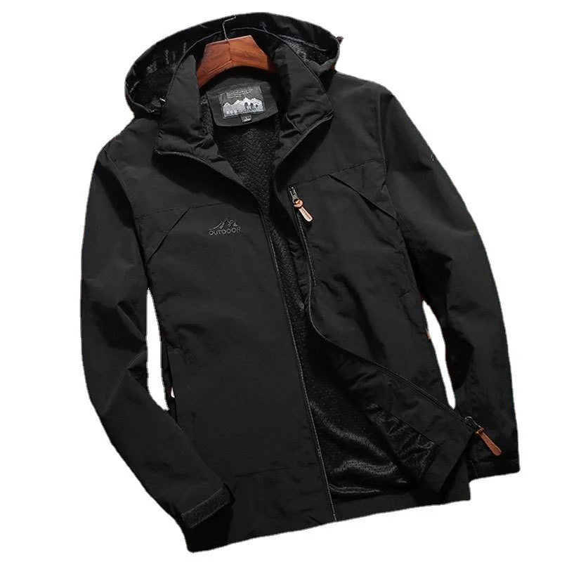 Herren Softshell‑Funktionsjacke mit Kapuze, atmungsaktiver Fleece‑Innenlage und verdeckten Reißverschlusstaschen Drune