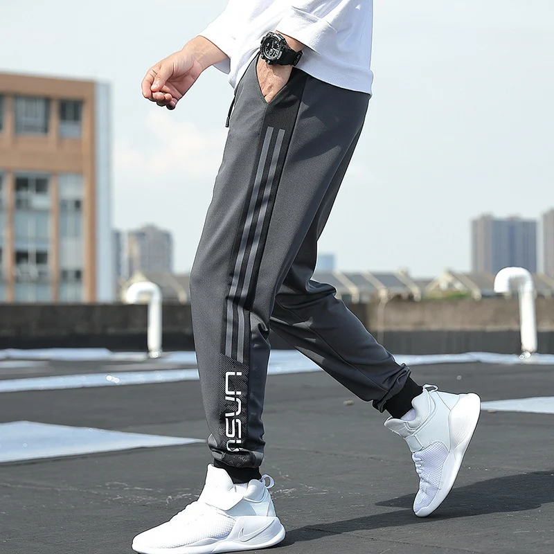 Herren Slim‑Fit Trainingshose mit elastischem Bund, Kordelzug und gerippten Bündchen Drune