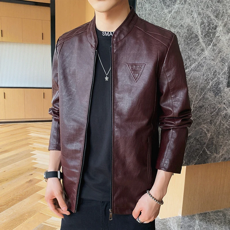 Herren Slim-Fit Kunstleder-Motojacke mit Stehkragen, Zipper-Ärmeln und minimalistischer Logo‑Applikation Drune