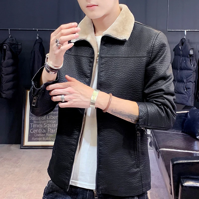 Herren schmal geschnittenes Kunstleder Blouson mit strukturiertem Finish und Teddykragen Drune