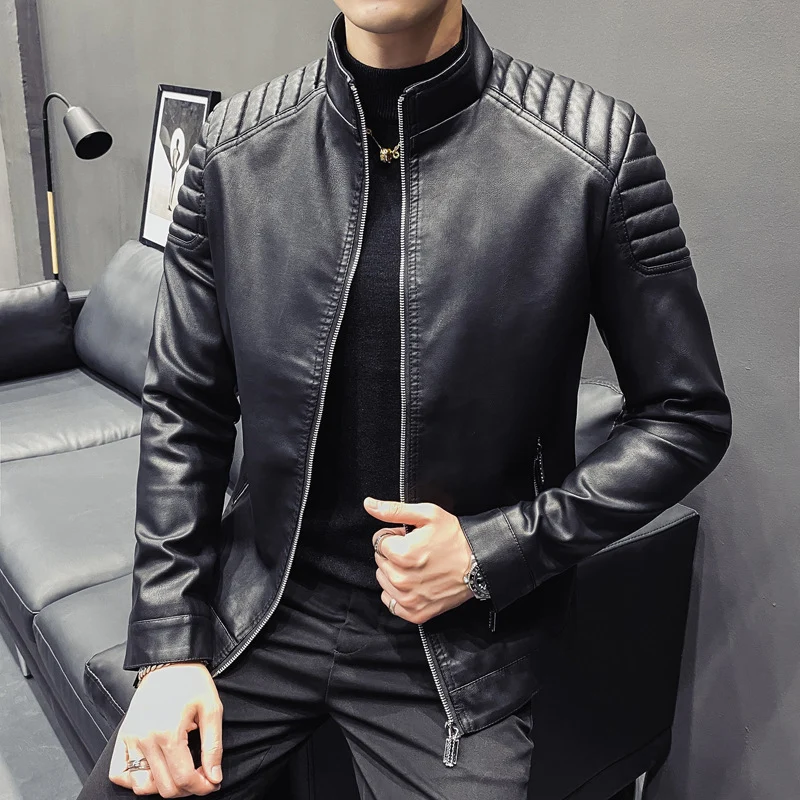 Herren schlanker Kunstleder-Moto-Blouson mit ergonomischen Nähten, Rippenstepp an Schultern und verdeckten Reißverschlusstaschen Drune