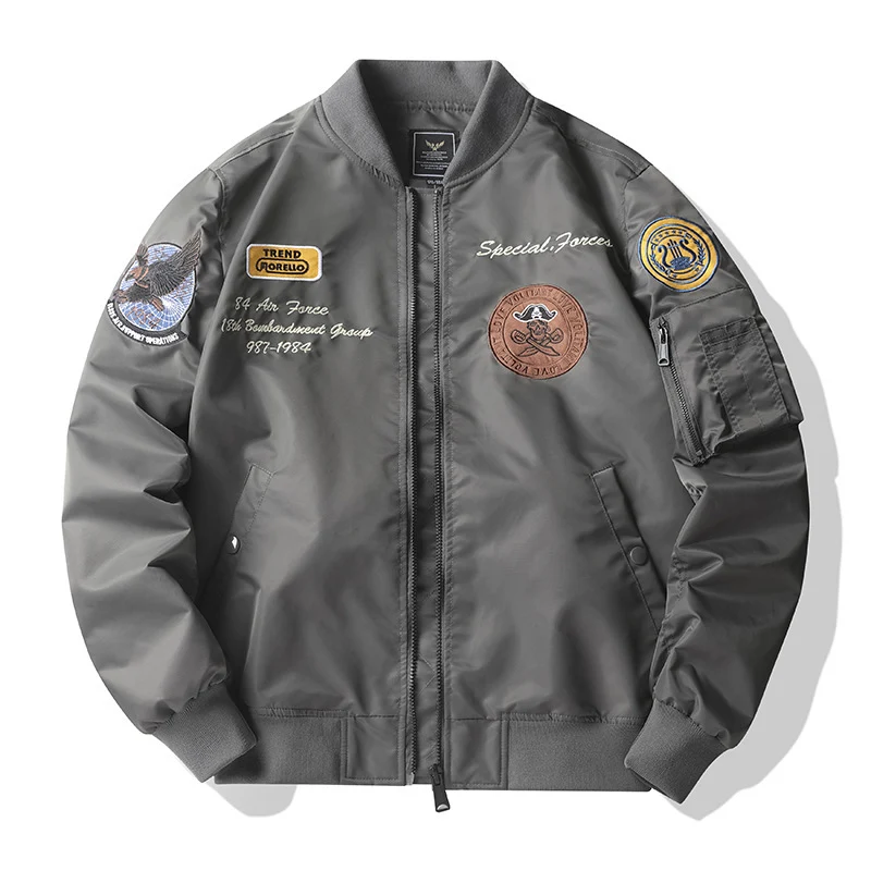Herren Pilotenblouson mit Military‑Patches, Ärmeltasche und winddichter Nylon‑Optik Drune