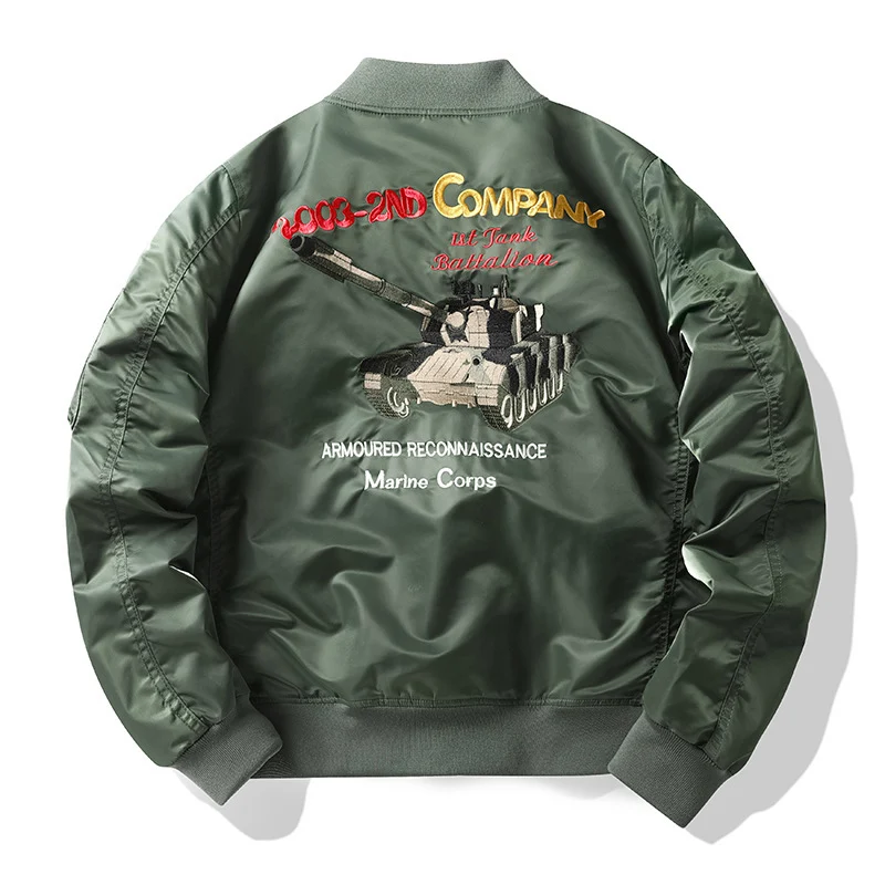 Herren Pilotenblouson im Fliegerstil mit gesticktem Panzer-Motiv und Ärmeltasche Drune
