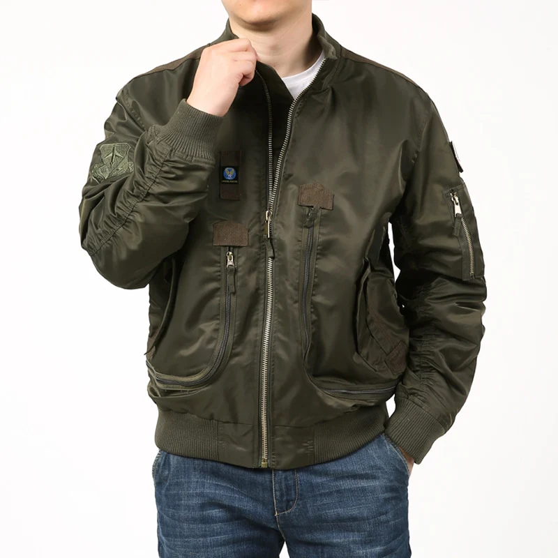 Herren Nylon-Bomberjacke im Pilotencut mit Mehrfach-Zip-Taschen und Ärmelorganizer Drune
