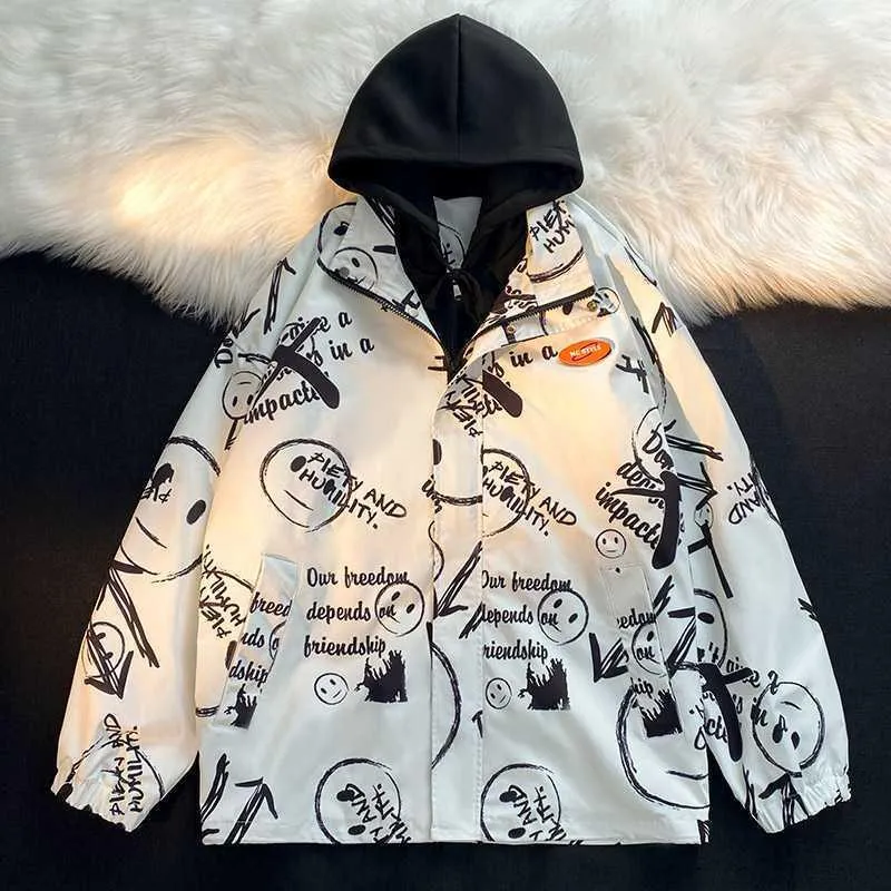 Herren mehrlagige Übergangsjacke mit Kapuzen-Innenlayer und Smiley-Graffiti-Print Drune