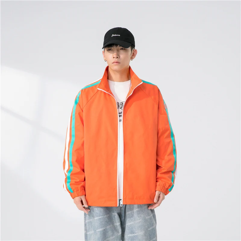 Herren Locker geschnittene Trackjacke mit Stehkragen, kontrastierenden Streifenärmeln und elastischen Bündchen Drune