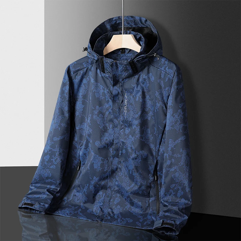 Herren leichter wasserdichter Softshell‑Hoodie mit Kapuze und Tarn‑Hex‑Alloverprint Drune
