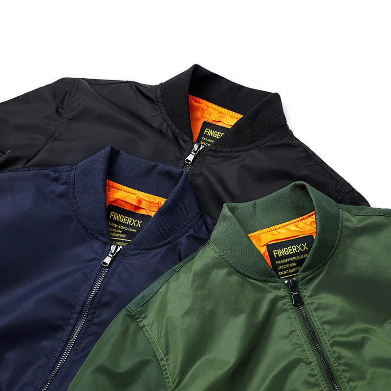 Herren Modernes Nylon-Flightbomber mit kontrastierendem Innenfutter, Ärmeltasche und elastischem Rippbündchen Drune