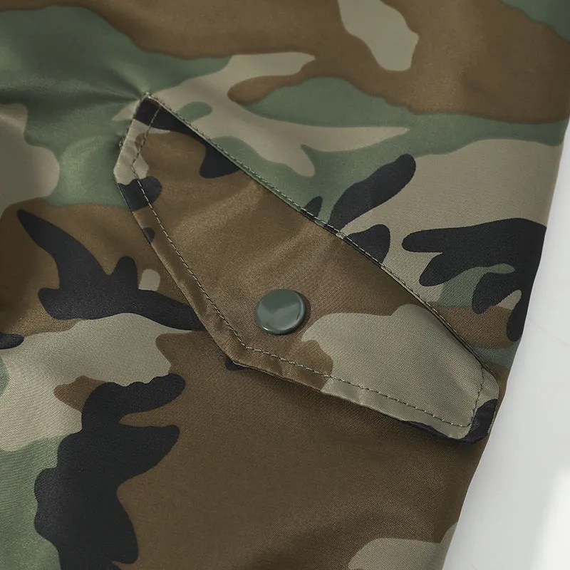 Herren militärisch inspirierte Bomberjacke mit Camouflage, Ärmeltasche und Rippbündchen Drune