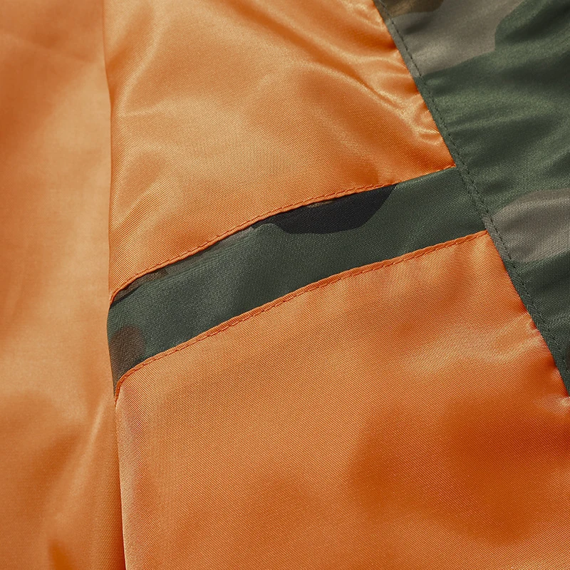 Herren militärisch inspirierte Bomberjacke mit Camouflage, Ärmeltasche und Rippbündchen Drune