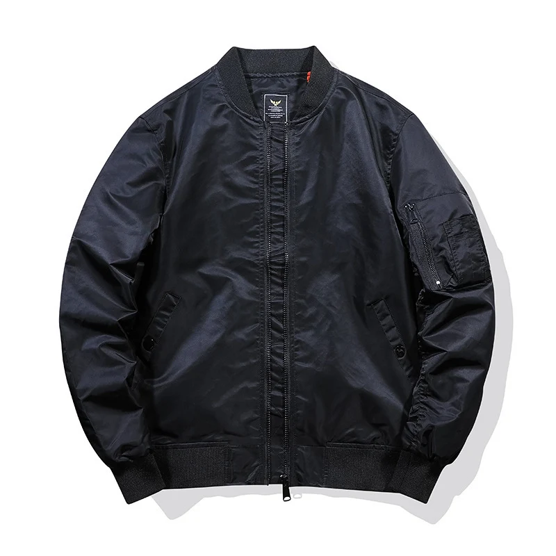 Herren leichter Nylon-Bomber mit kontrastierender Innenfütterung, Ärmeltasche und geripptem Bund Drune