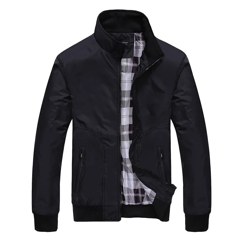 Herren leichter Nylon-Bomber mit kariertem Innenfutter, hohem Stehkragen und Reißverschlusstaschen Drune