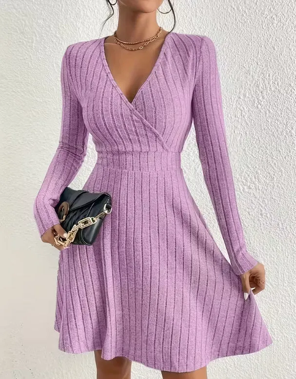 Damen Strickkleid mit Wickel-V-Ausschnitt, taillierter Bund und ausgestelltem A-Linien-Rock Drune