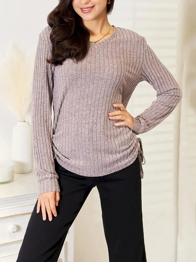 Damen Geripptes Feinstrick-Longsleeve mit V‑Ausschnitt und seitlichem Kordelzug Drune