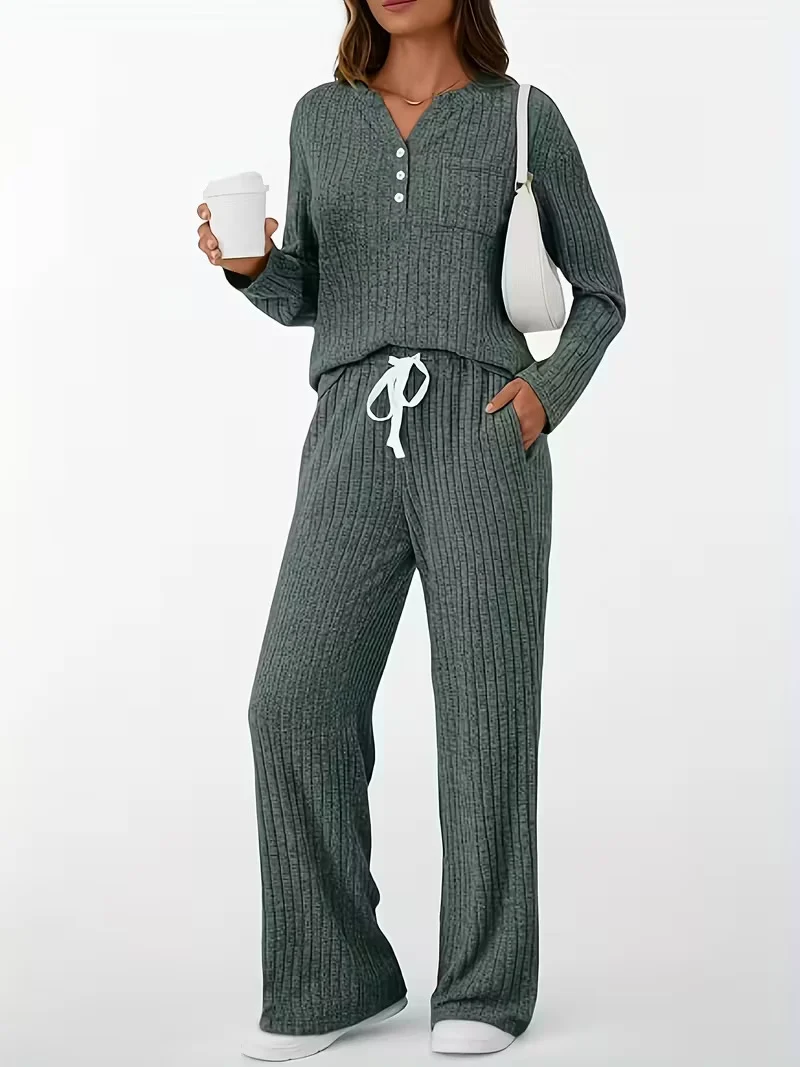 Damen Geripptes Entspannungs-Set mit Henley-Oberteil und weiter Kordelhose Drune