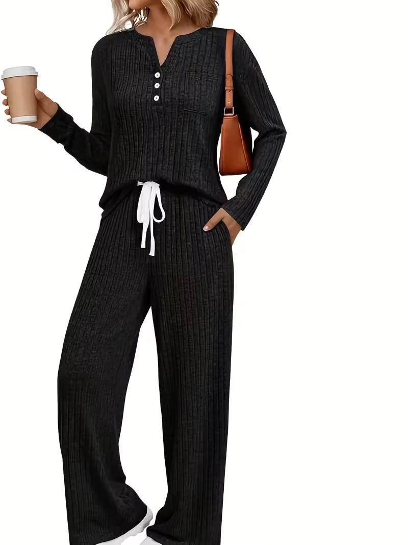 Damen Geripptes Entspannungs-Set mit Henley-Oberteil und weiter Kordelhose Drune