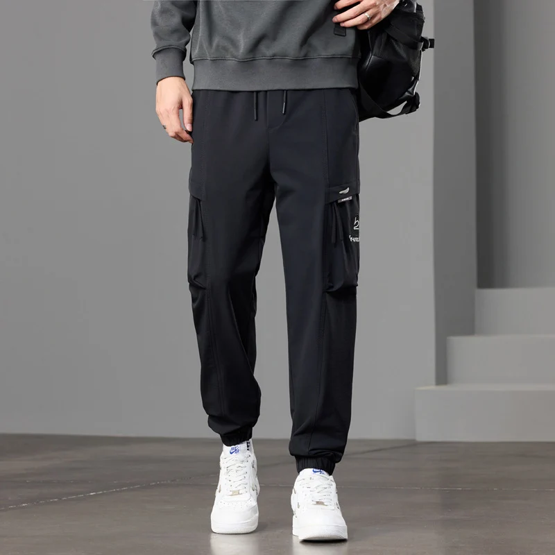 Herren technische Cargo-Joggerhose mit elastischem Saum, Multifachtaschen und Kordelzug Drune