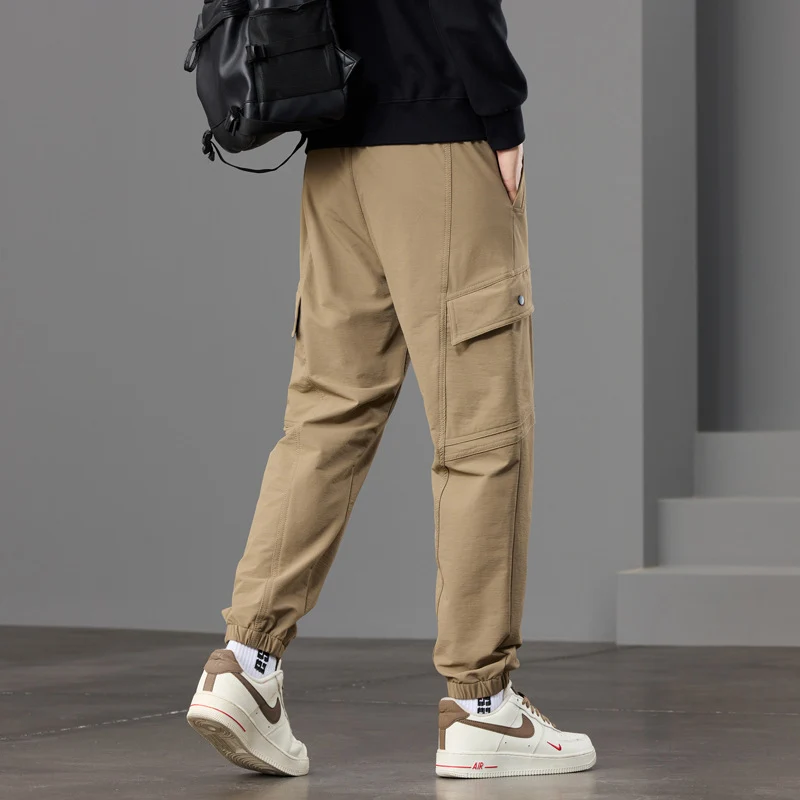 Herren Tapered Cargo-Joggerhose mit Knieeinsatz, Tunnelzugbund und Klappentaschen Drune
