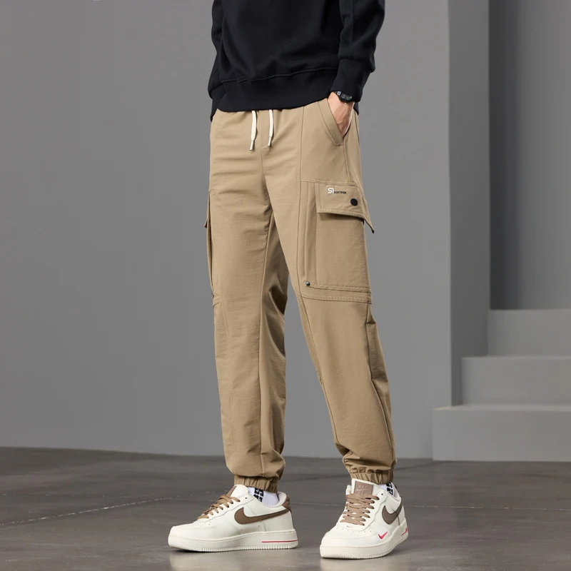 Herren Tapered Cargo-Joggerhose mit Knieeinsatz, Tunnelzugbund und Klappentaschen Drune