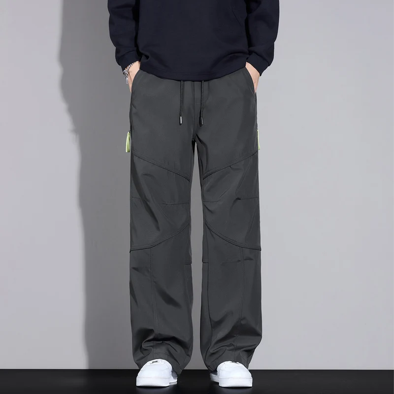 Herren Locker sitzende Cargo-Hose mit Tunnelzug, Knie-Panels und Multifachtaschen Drune