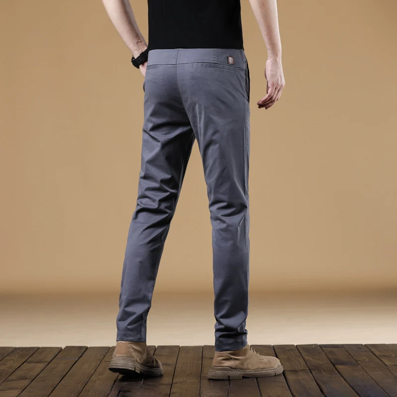 Herren Locker geschnittene Baumwoll-Chino mit Komfortbund und dezentem Stretch Drune