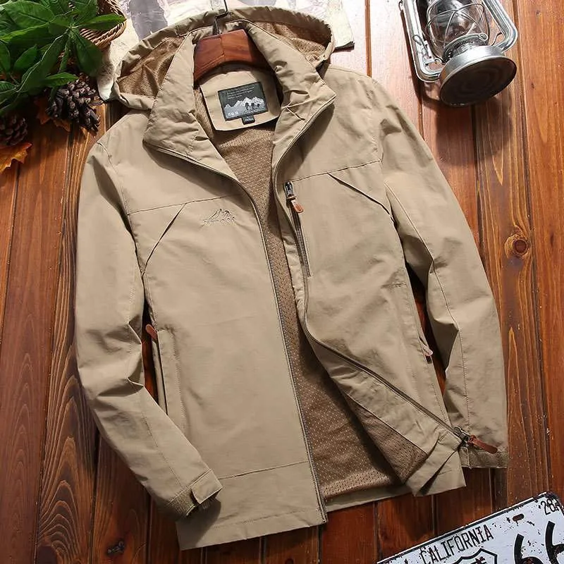 Herren Leichte Softshell-Trekkingjacke mit Kapuze atmungsaktivem Meshfutter und Brust-Reißverschluss Drune