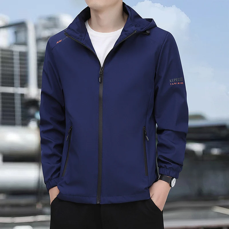 Herren leichte Softshell-Kapuzenjacke mit winddichter Membran, Reißverschluss‑Taschen und elastischen Bündchen Drune
