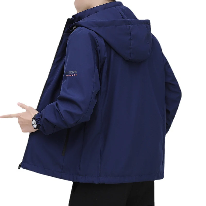 Herren leichte Softshell-Kapuzenjacke mit winddichter Membran, Reißverschluss‑Taschen und elastischen Bündchen Drune