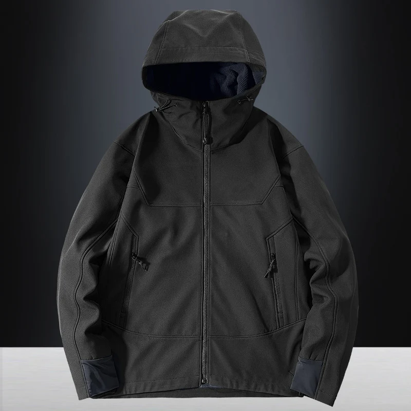 Herren leichte Softshell-Funktionsjacke mit Kapuze, winddichter Membran und ergonomischem Schnitt Drune