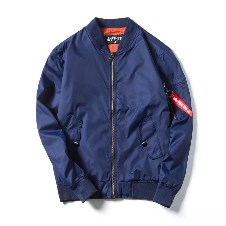 Herren leichte Nylon-Bomberjacke im Aviator‑Stil mit Ärmeltasche, Stehkragen und gerippten Bündchen Drune