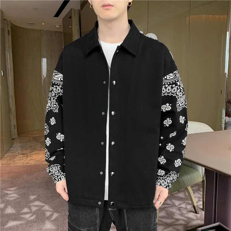 Herren Leichte Coachjacke mit Bandana-Print-Ärmeln und Druckknopffront Drune